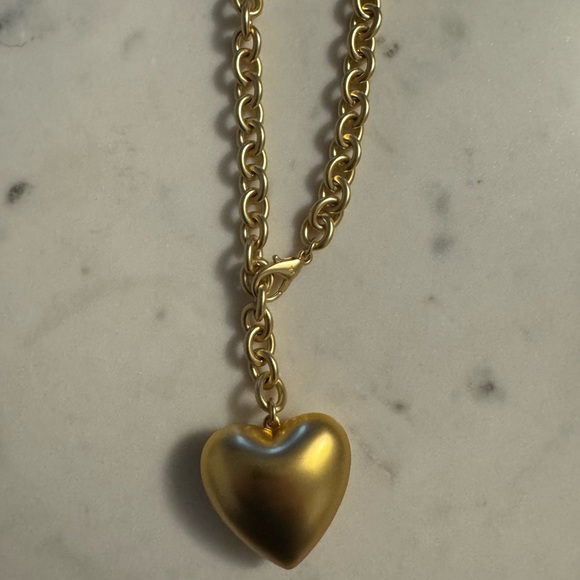 Brand New Roxanne Assoulin Puffy Heart Necklace in Gold - Picture 2 of 6